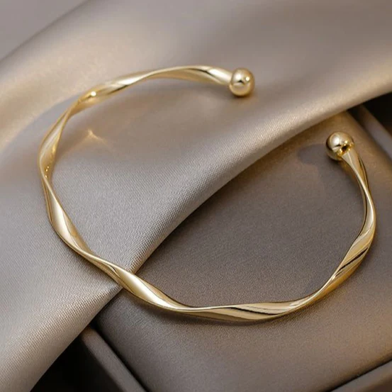 Bracelet Doré Élégant