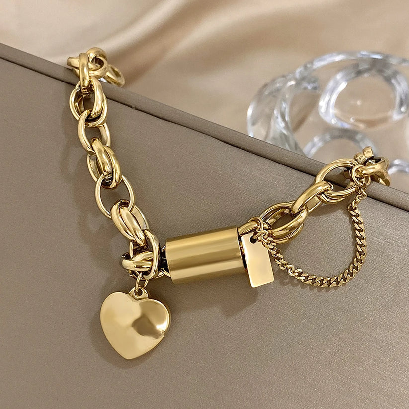 Bracelet Doré avec Breloque Cœur