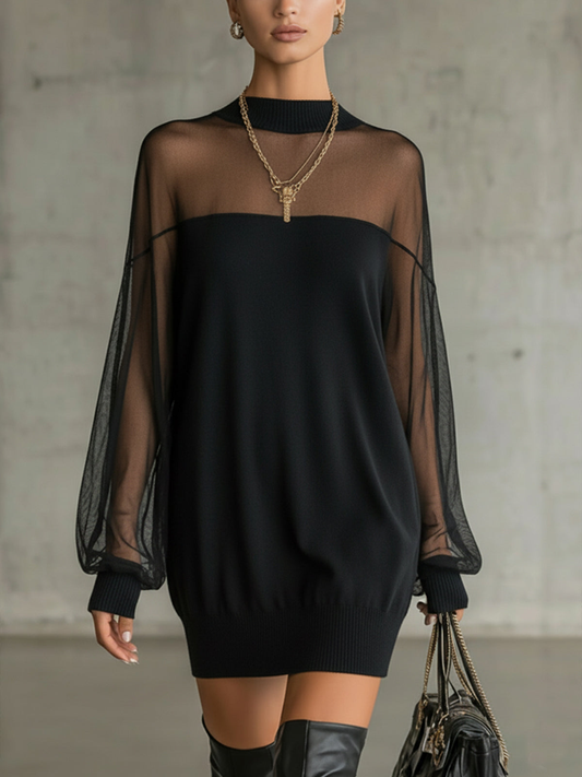 Amélie | Elegante Minivestido Negro con Mangas de Malla