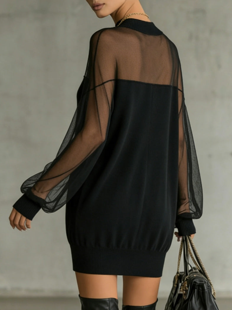 Amélie | Elegante Minivestido Negro con Mangas de Malla