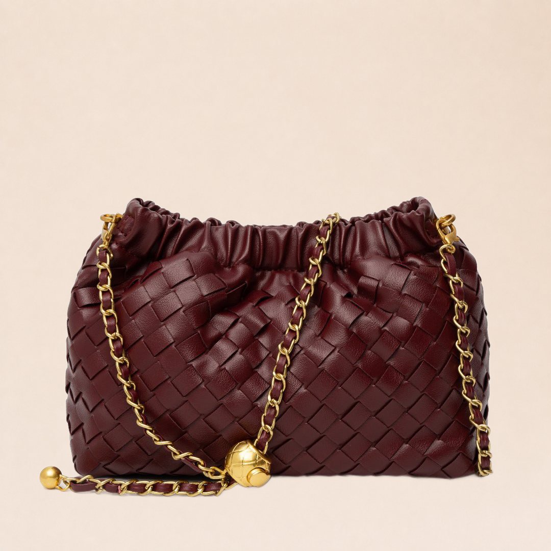 Sac hobo Fiorina bordeaux sur fond beige