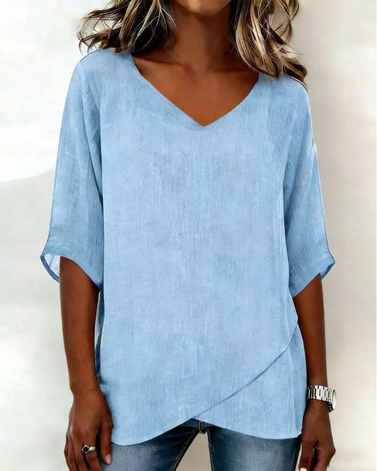Alessandra | Blusa con Bajo Asimétrico y Escote en V