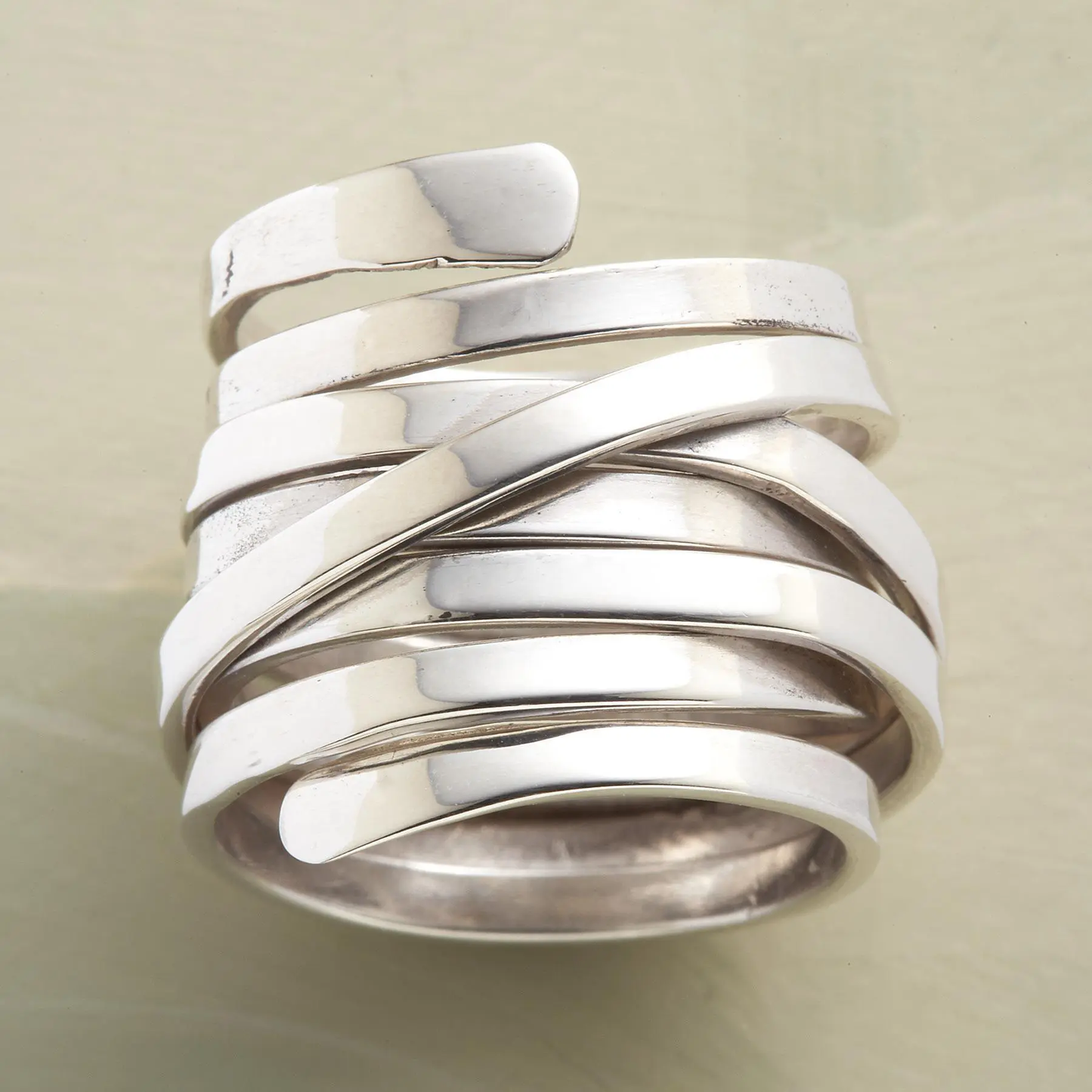 Bague Argentée Vintage Élégante
