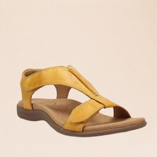 Lara Sandales Orthopédiques jaunes – fond beige