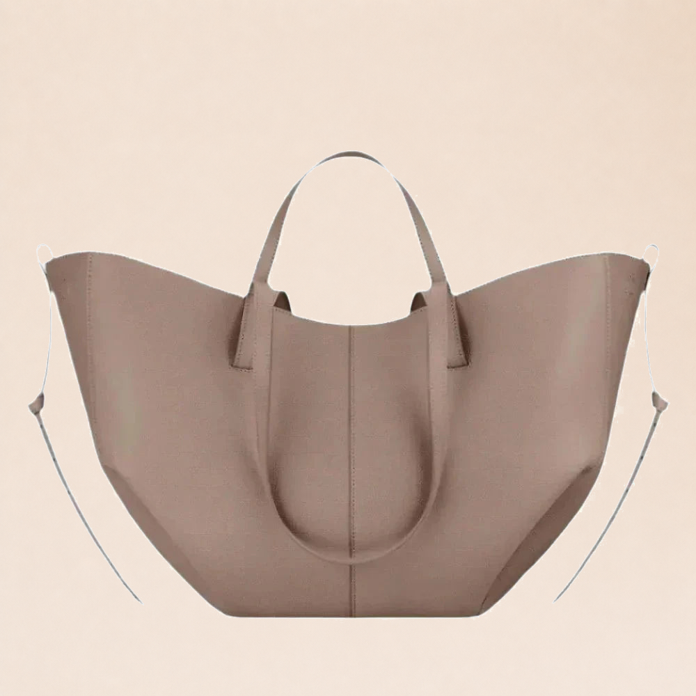 Sac cabas taupe sur fond beige