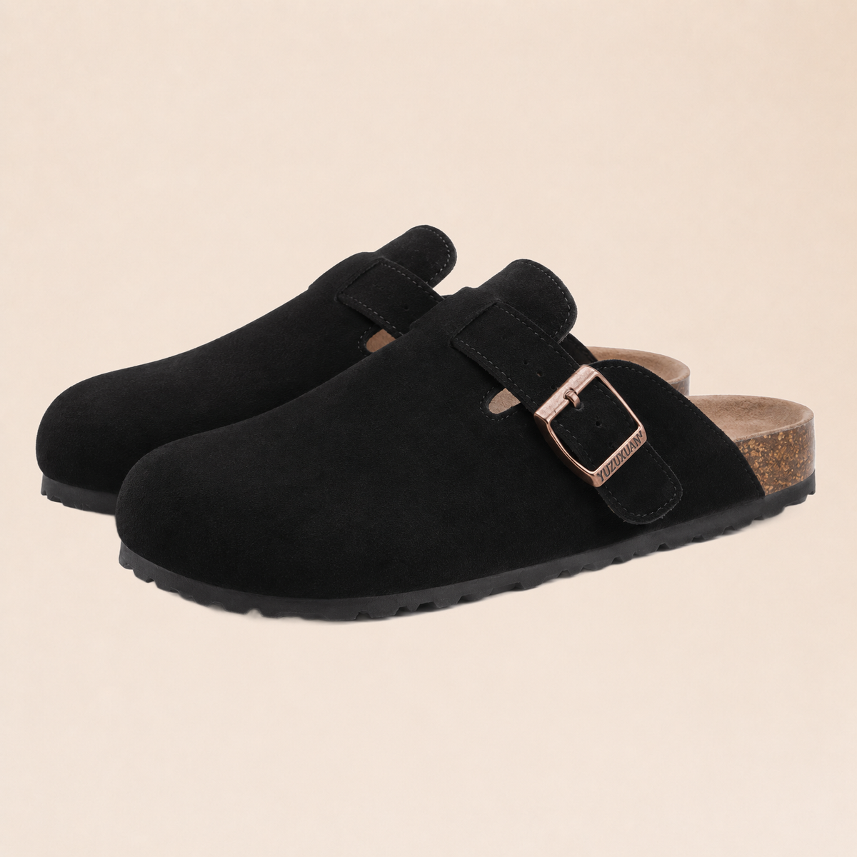 Sabots Oslo Noir sur fond beige