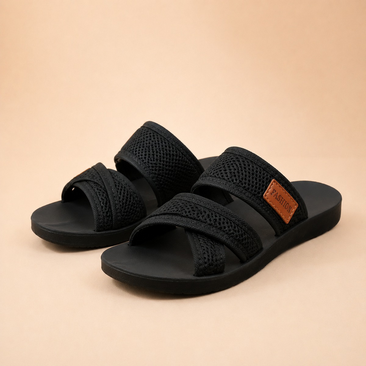 Cally | paire de chaussures sur fond beige Verlanden